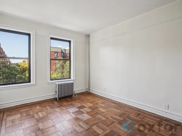 575 Ocean Avenue image 5 of 14