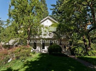 2525 SW Montgomery Dr, Portland, OR 97201