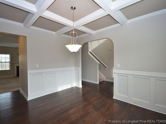 5th image of 350 Wedgefield Dr