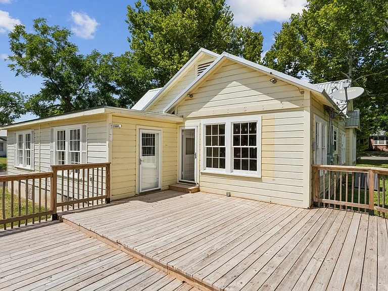 207 S Porter St — Photo 10