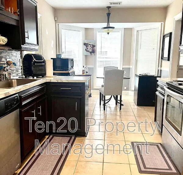 1 Wheatfield Dr — Photo 13