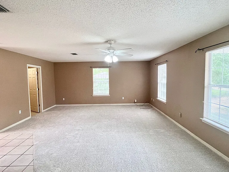 7514 Bowers Dr — Photo 2