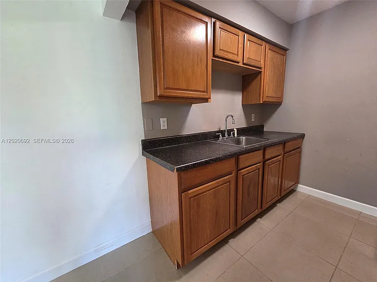 1125 NE 16th Pl #211 — Photo 20