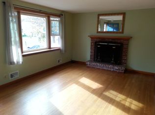 94 Woodland Dr, North Kingstown, RI 02852