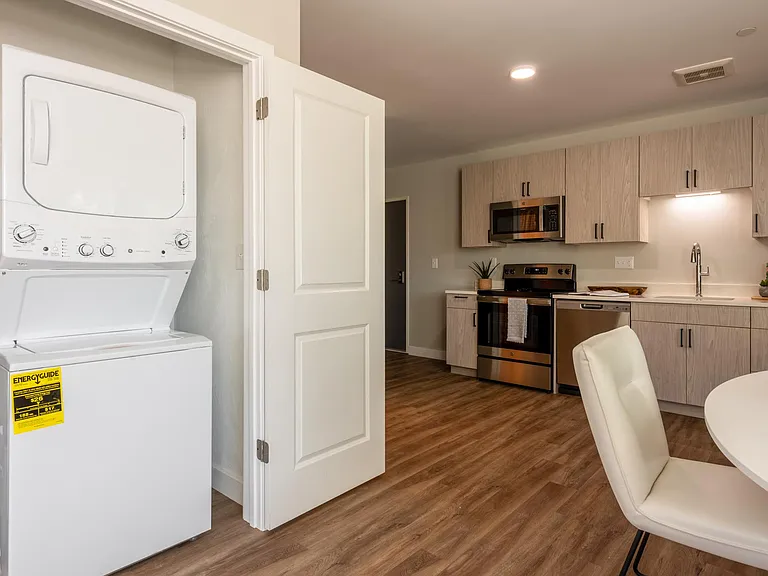 125 Broad St — Photo 11