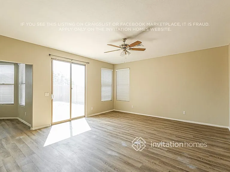 6826 S 30th Ln — Photo 4
