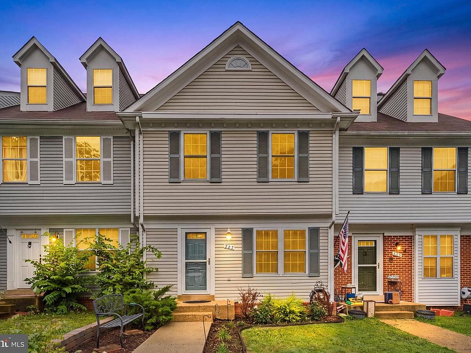 1st image of 227 Finchingfield Ct