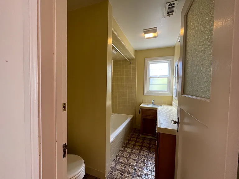 2926 G St — Photo 19