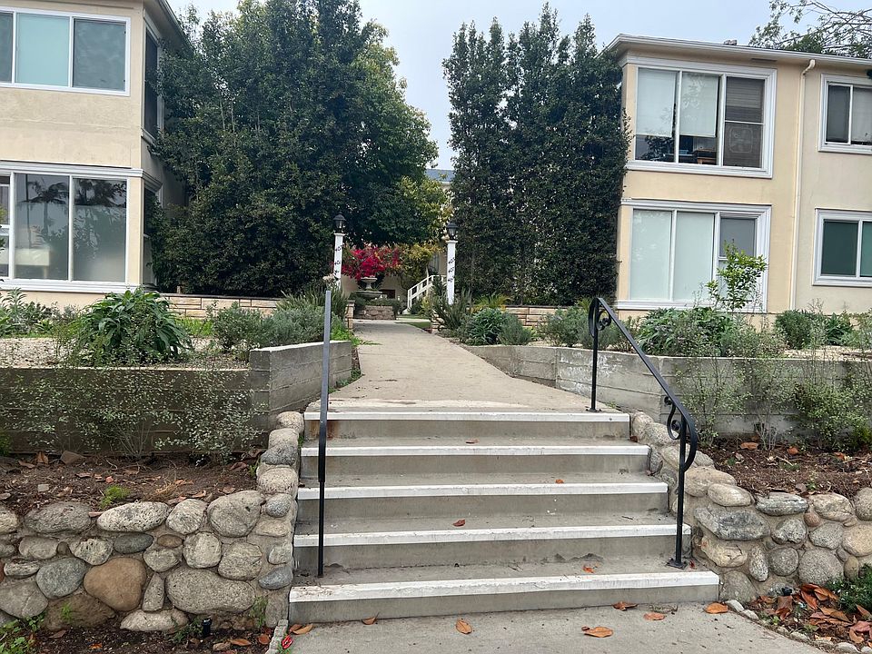 1st image of 403A San Vicente Blvd