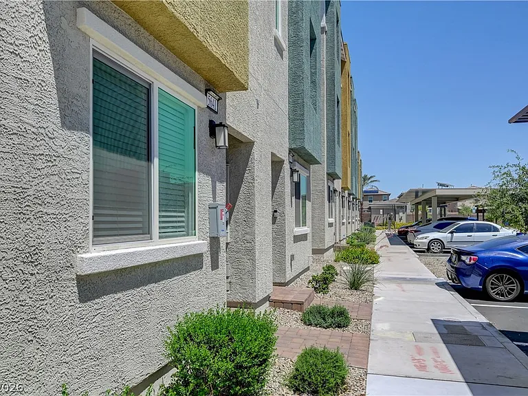5641 Fathom Blue St — Photo 4