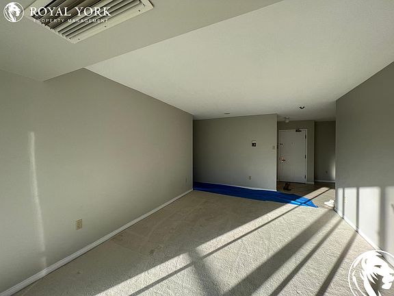 4th image of 265 Westcourt Pl #410