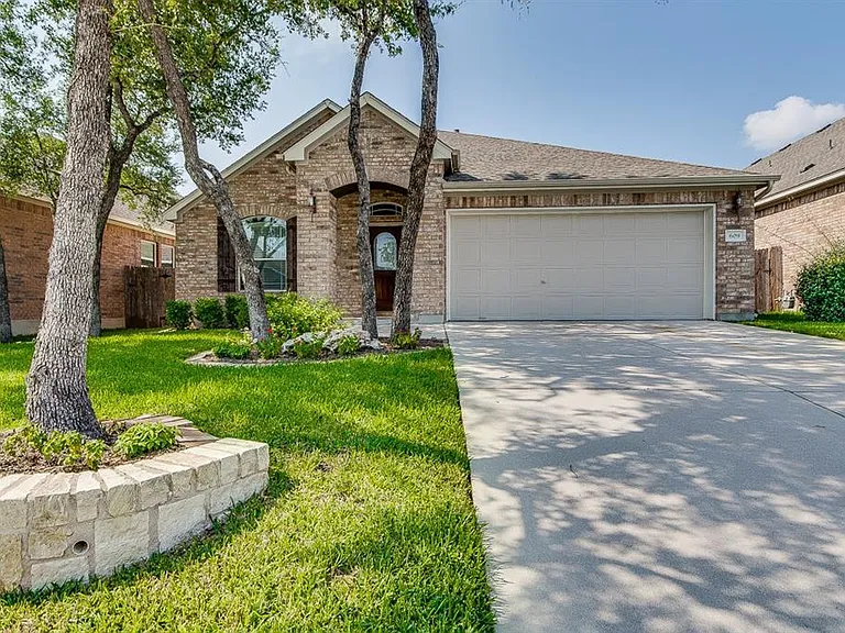 609 Walsh Hill Trl — Photo 2
