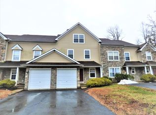 64 Lower Ridge View Cir, East Stroudsburg, PA 18302