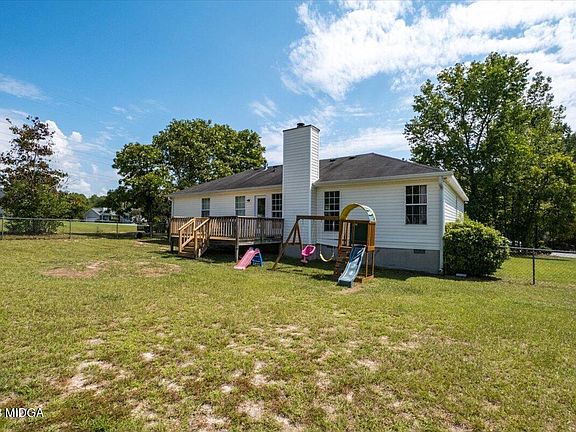 2nd image of 139 Windwood Dr