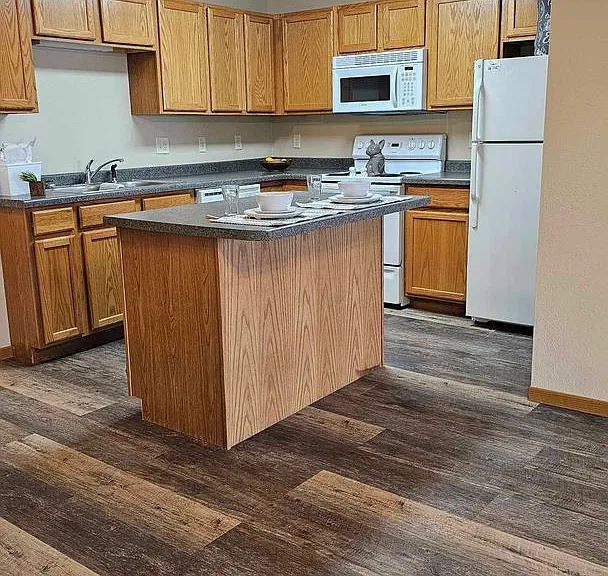 Belcastle Apartments — Photo 63