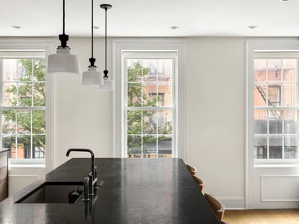395 Bleecker St, New York, NY 10014
