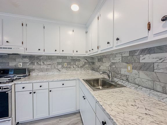 3rd image of 278 New Hope Rd