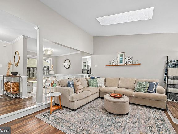 5th image of 6922 Lodestone Ct
