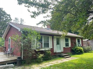 23 Nagler Cross Rd, Huntington, MA 01050