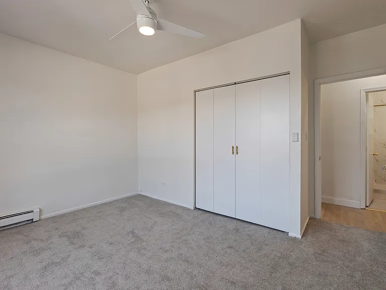 543 E 60th St #4 — Photo 14