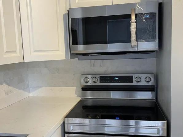 713 Gardens Drive #104, Pompano Beach, FL 33069