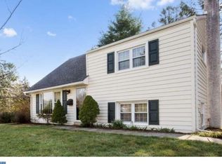 11 Greentree Ln, Malvern, PA 19355