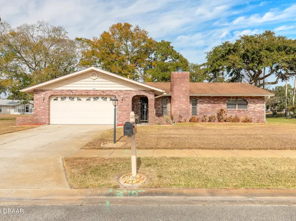 100 Kings Point Ct, Daytona Beach, FL 32119