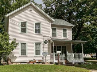 728 E Butler St, Manchester, IA 52057