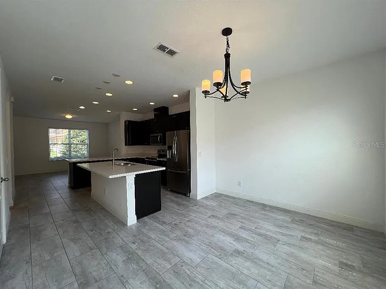 6561 Calamondin Dr — Photo 4