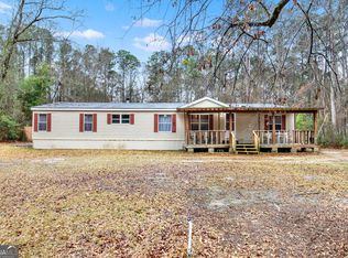 1025 Pine Needle Dr, Ellabell, GA 31308