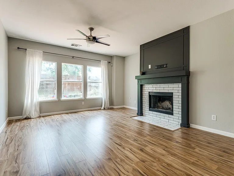 14513 Logan Springs Dr — Photo 11