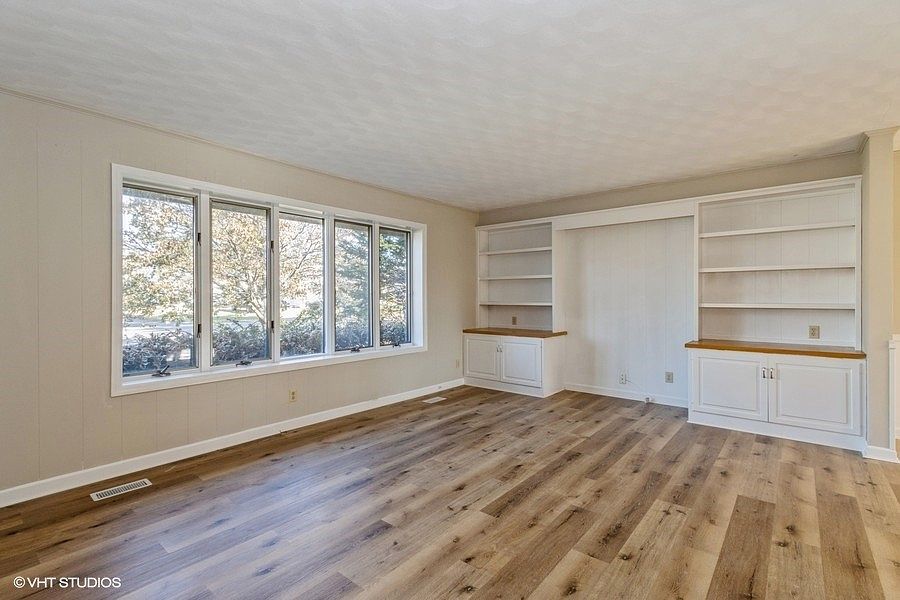 703 Lincoln St, Ainsworth, IA 52201 Zillow