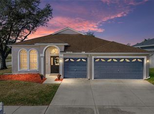 5535 Braddock Dr, Zephyrhills, FL 33541