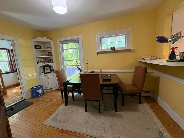 Eat in Kitchen