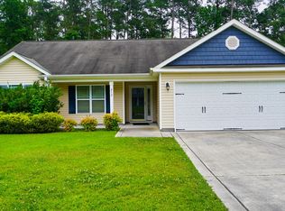 212 Garden Folly Ln, Richlands, NC 28574