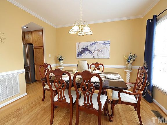 5th image of 125 Streamview Dr