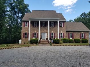 8400 Graves Rd, Petersburg, VA 23803