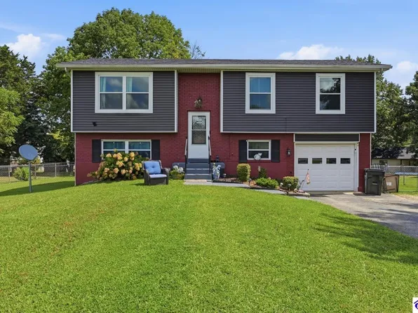 128 Meadowlake Dr, Radcliff, KY 40160