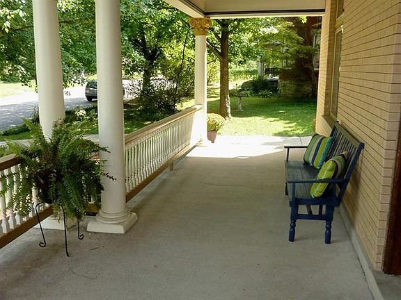 4th image of 3111 Fairfield Ave