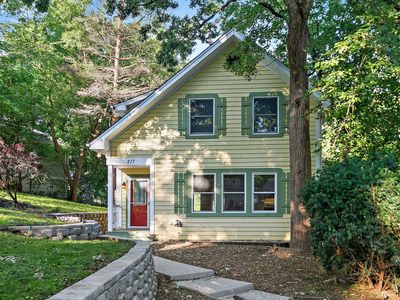 217 Hillside Dr, Island Lake, IL, 60042