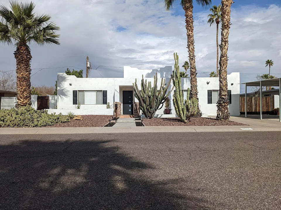 3644 E Poinsettia Dr