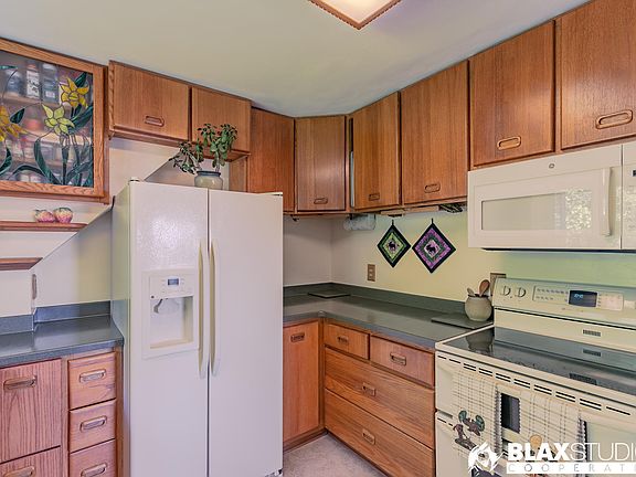 4th image of 885 Bohnet Dr