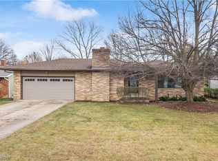 1125 Blueberry Hill Dr, Brunswick, OH 44212