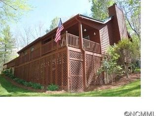 212 Shadow Oak Ln, Clyde, NC 28721