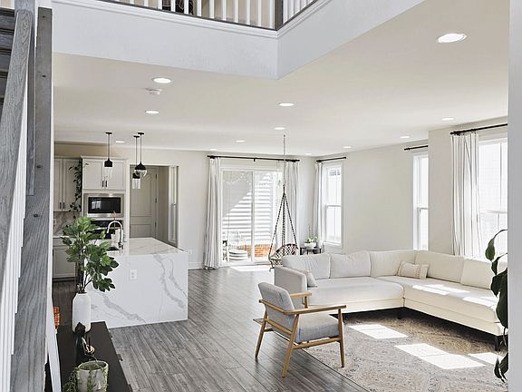 5th image of 23015 Glenwood Heights Cir