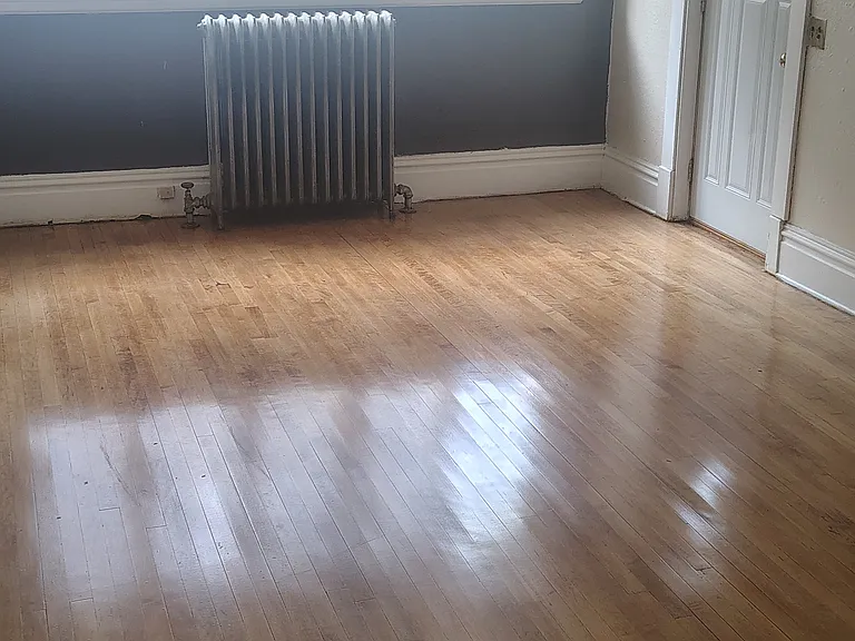 1062 Broadway Ave NW — Photo 12