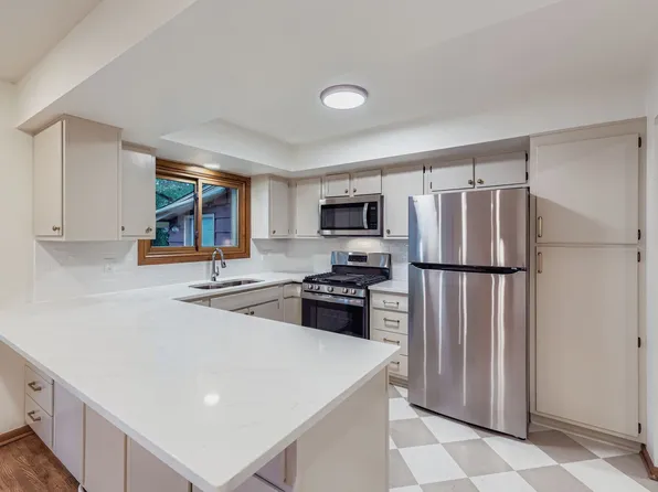 3148 Ensign Ave N, New Hope, MN 55427