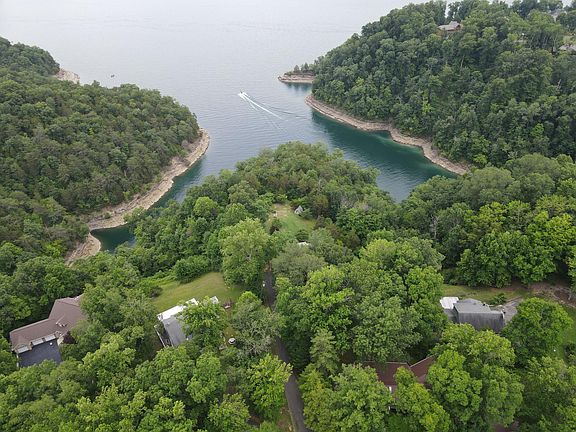 3rd image of 255 Tall Timber Dr