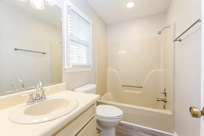 412 McCue St — Photo 8