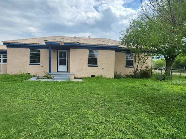 203 NW Morford Dr, Lawton, OK 73507